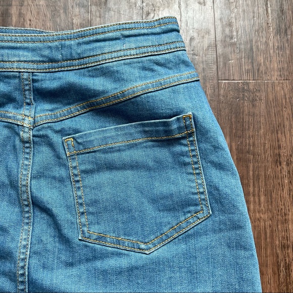 Anthropology jean skirt - Picture 2 of 10